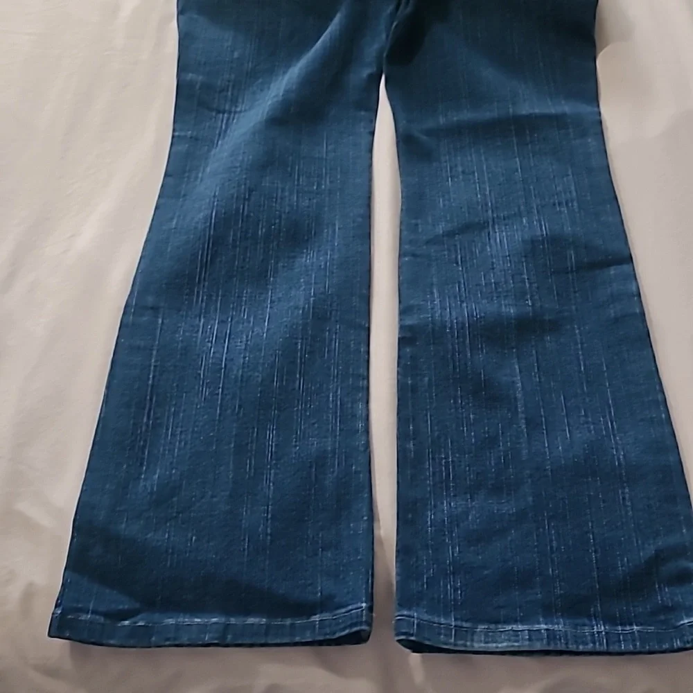 True Religion Becky Blue Boot Cut Jeans  28 / 29-Hemmed - Picture 9 of 10